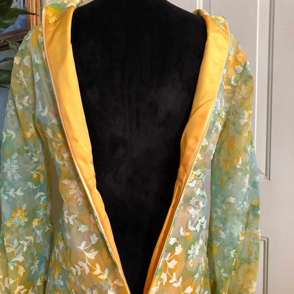 VTG Handmade Floral Dress - Picture 6 of 12